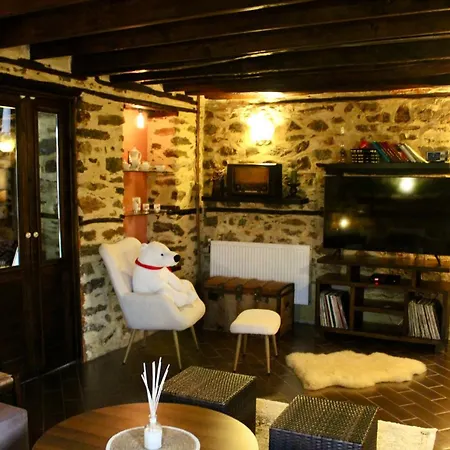 Nikolas Premium Stone Manor